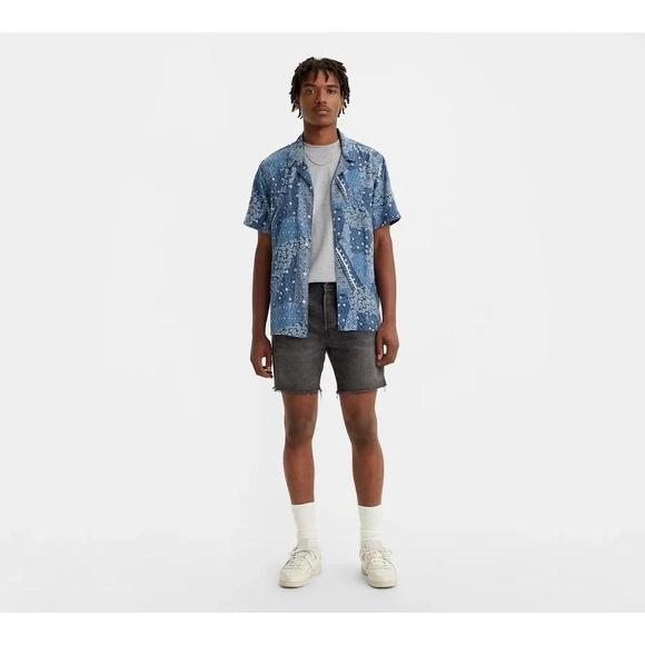 NWT Levi’s 501 ‘93 Premium Denim Shorts - Vintage Inspired Cut-Off Jean Shorts - Picture 1 of 7